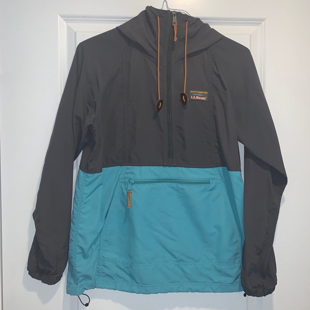 Women’s LL Bean Water Resistant Jacket